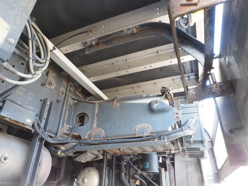 いすゞ ギガ ウイング車 大型 QKG-CYJ77A 年式 H24[写真44]