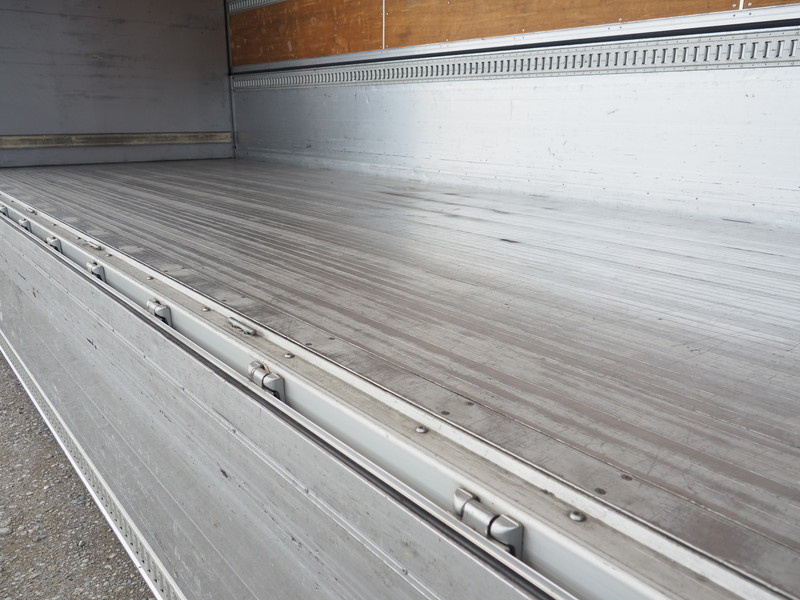 いすゞ フォワード ウイング車 中型 PDG-FRR34T2 年式 H20[写真22]