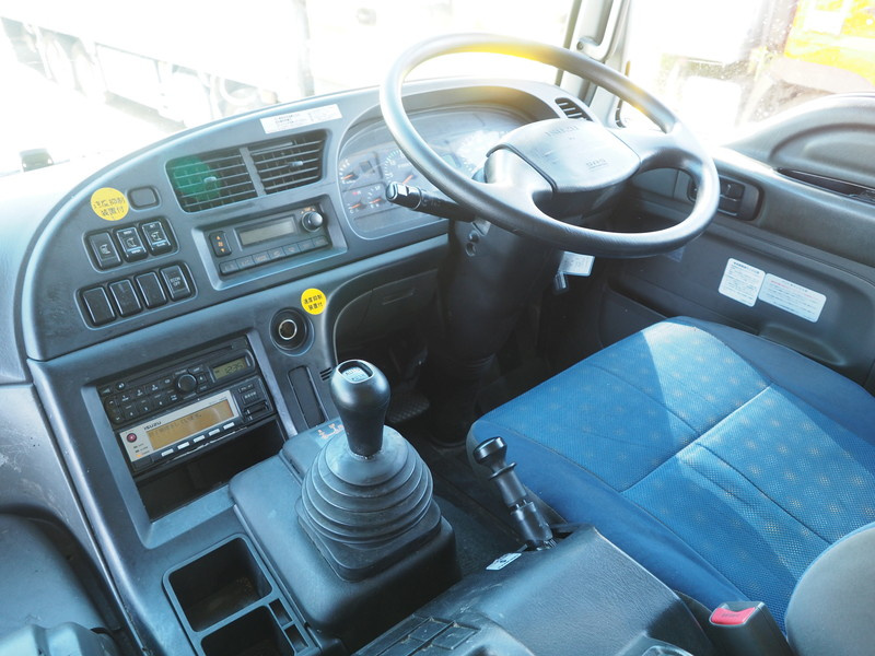 いすゞ ギガ ウイング車 大型 QKG-CYJ77A 年式 H26[写真34]