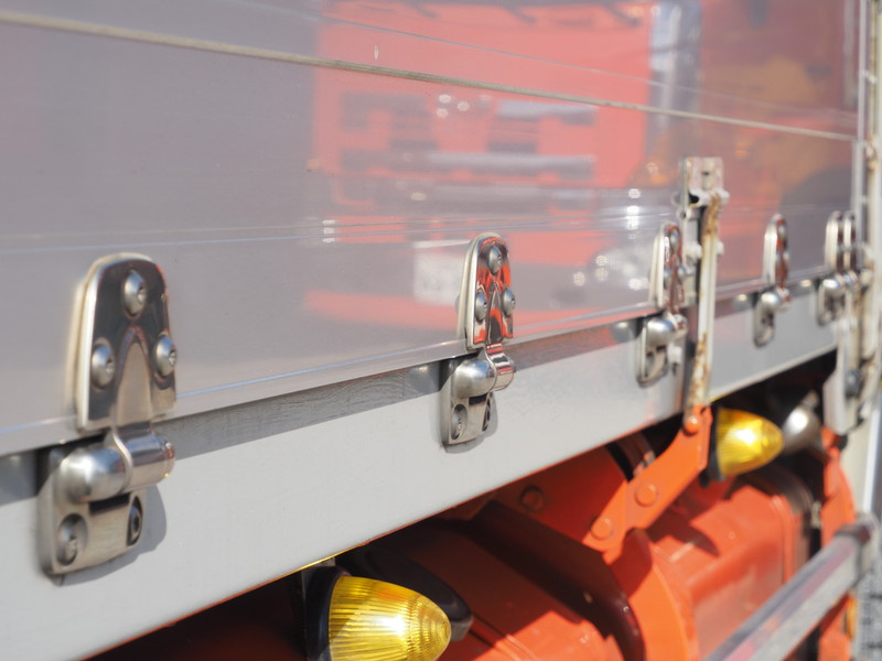 いすゞ ギガ ウイング車 大型 QKG-CYJ77A 年式 H26[写真10]