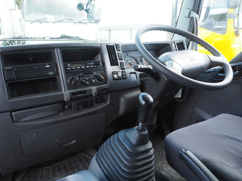 いすゞ フォワード 平ボディ 中型 TKG-FRR90S2 年式 H25[写真24]