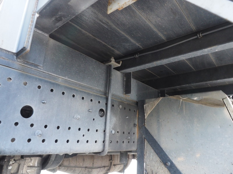 いすゞ フォワード 平ボディ 中型 TKG-FRR90S2 年式 H25[写真30]