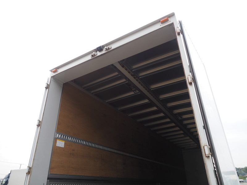 いすゞ ギガ ウイング車 大型 QKG-CYJ77A 年式 H26[写真29]