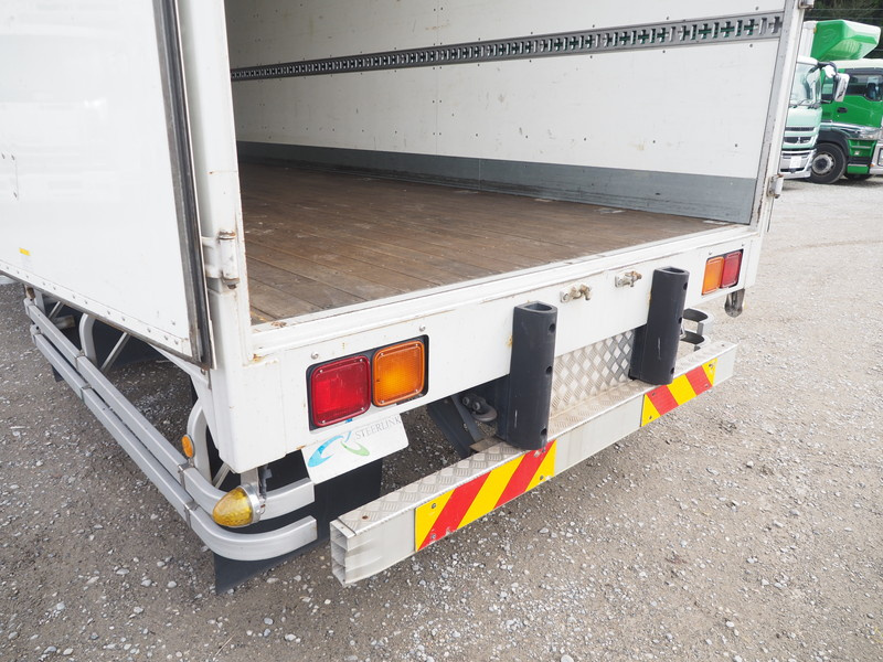 いすゞ フォワード バン車 中型 SKG-FRR90T2 年式 H24[写真22]