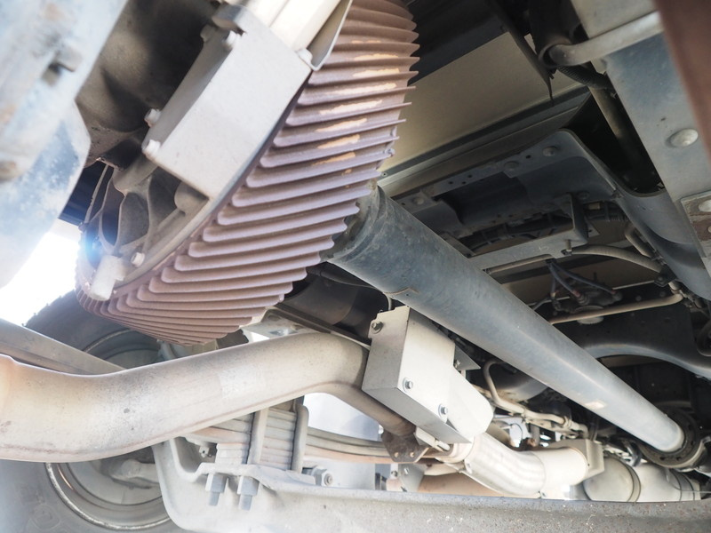 いすゞ ギガ ウイング車 大型 LKG-CYJ77A 年式 H23[写真45]