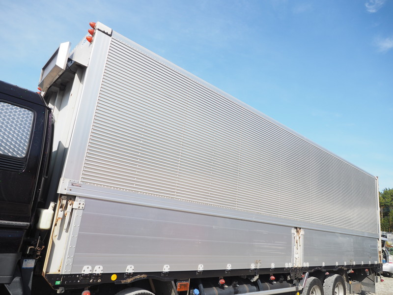 いすゞ ギガ ウイング車 大型 LKG-CYJ77A 年式 H23[写真13]