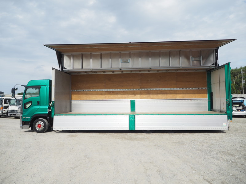 いすゞ ギガ ウイング車 大型 QKG-CYJ77B 年式 H28[写真18]
