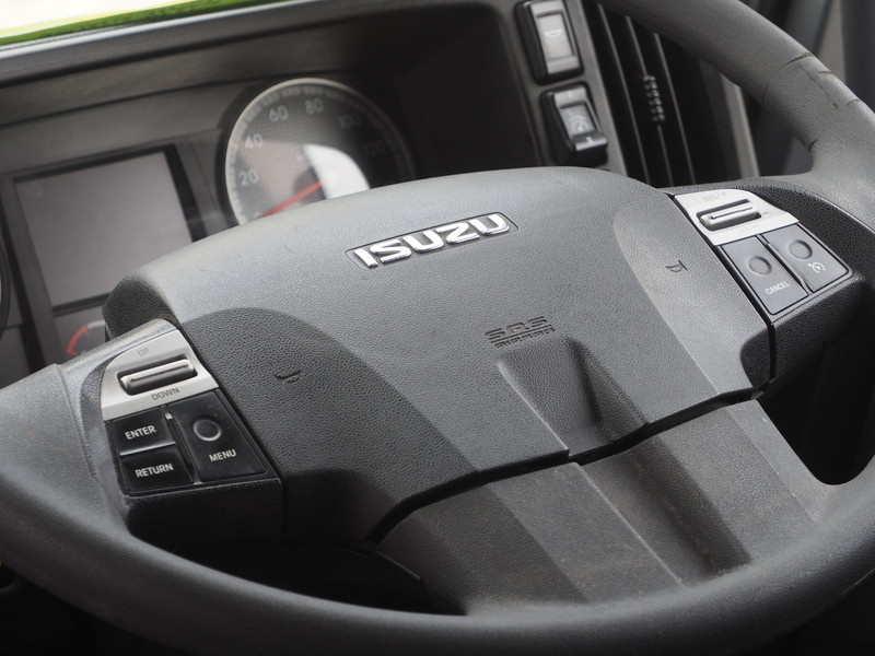 いすゞ ギガ ウイング車 大型 QKG-CYJ77B 年式 H28[写真35]