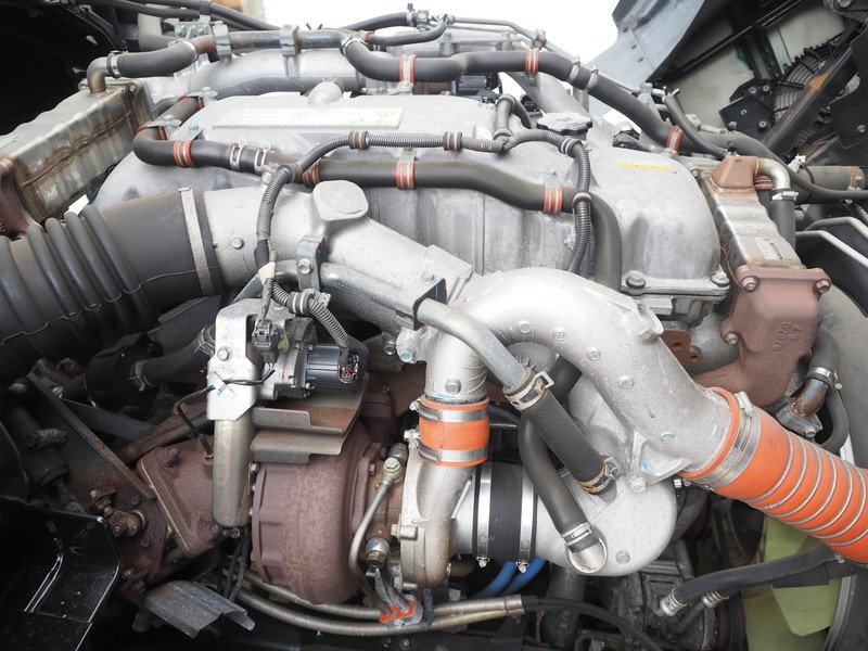 いすゞ ギガ ウイング車 大型 QKG-CYJ77B 年式 H28[写真53]