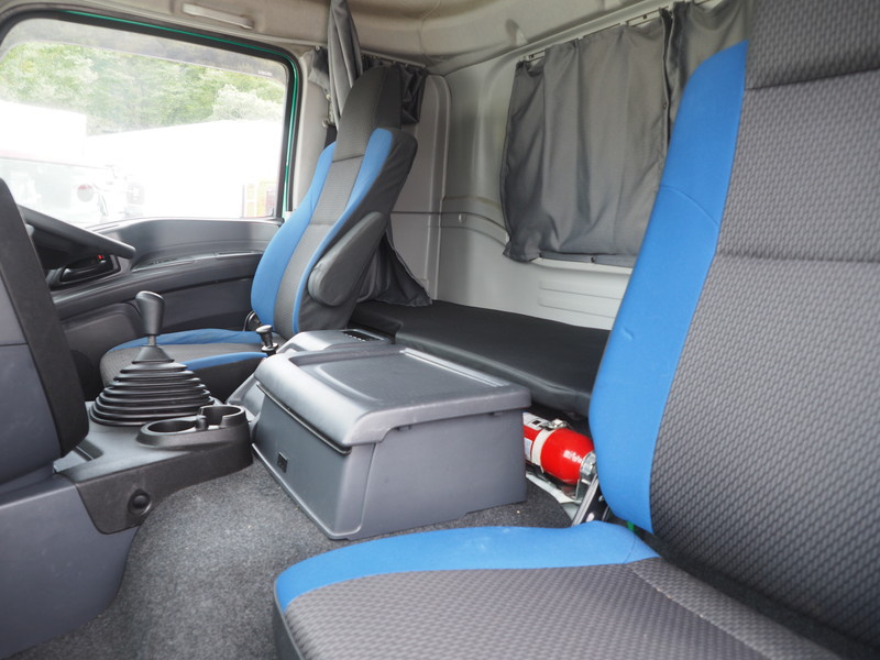 いすゞ ギガ ウイング車 大型 QKG-CYJ77B 年式 H28[写真41]