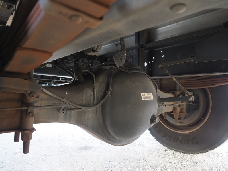 いすゞ フォワード 冷凍バン 中型 TKG-FRR90S2 年式 H25[写真37]