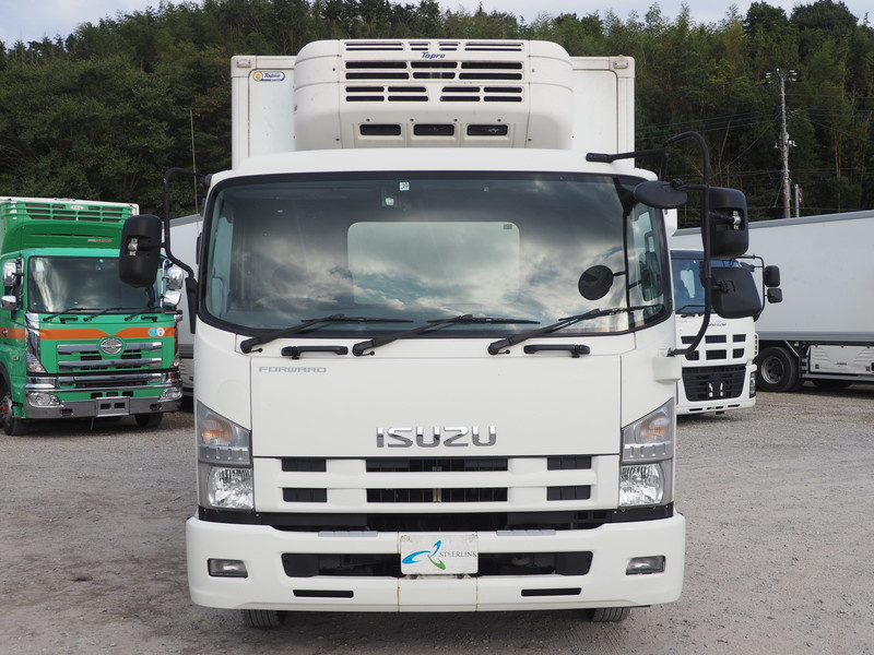 いすゞ フォワード 冷凍バン 中型 TKG-FRR90S2 年式 H25[写真03]