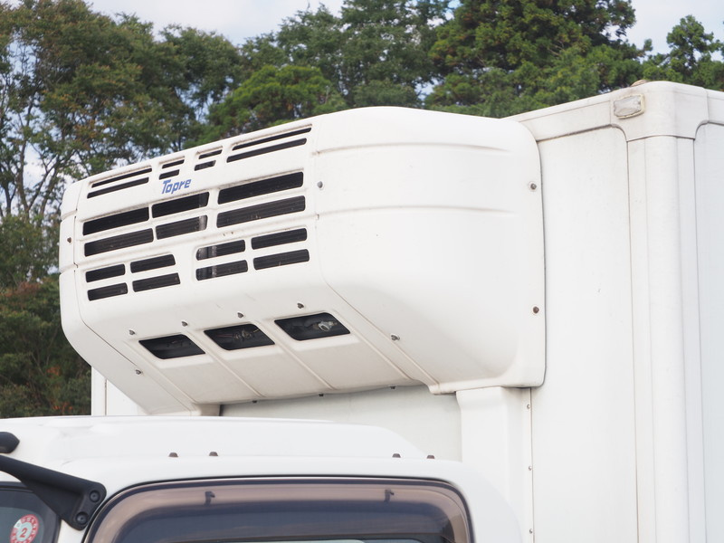 いすゞ フォワード 冷凍バン 中型 TKG-FRR90S2 年式 H25[写真08]