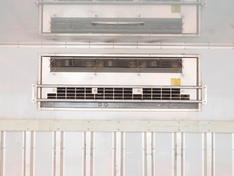 いすゞ フォワード 冷凍バン 中型 TKG-FRR90S2 年式 H25[写真18]