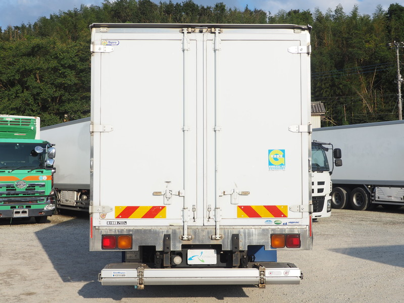 いすゞ フォワード 冷凍バン 中型 TKG-FRR90S2 年式 H25[写真06]