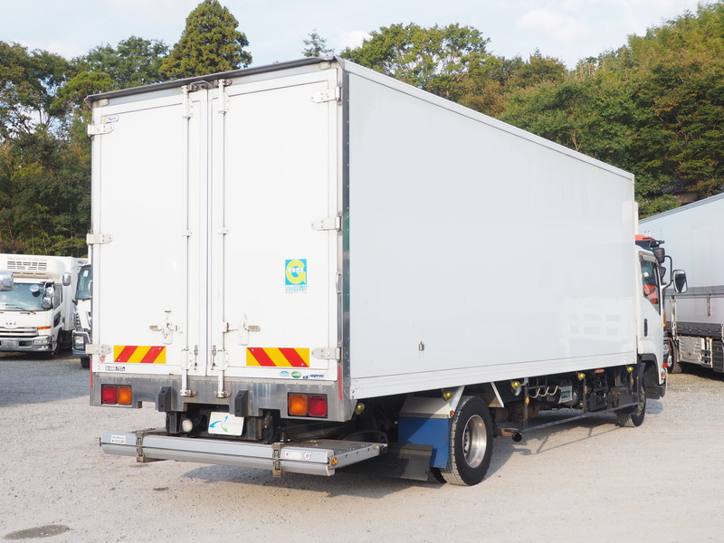 いすゞ フォワード 冷凍バン 中型 TKG-FRR90S2 年式 H25[写真05]