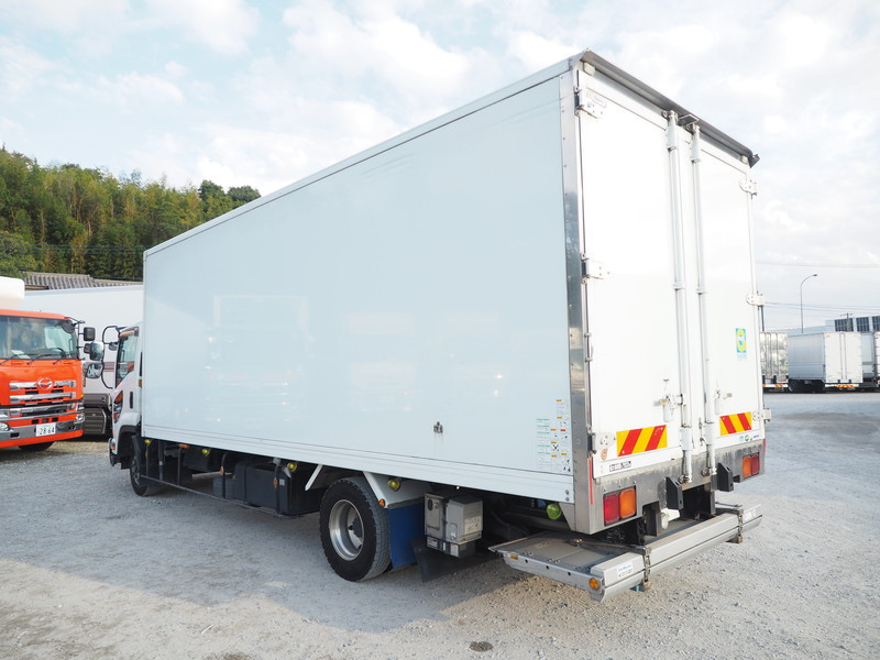 いすゞ フォワード 冷凍バン 中型 TKG-FRR90S2 年式 H25[写真07]