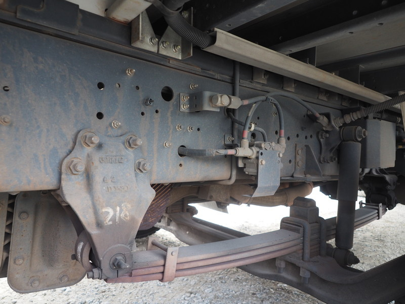 いすゞ ギガ ウイング車 大型 QKG-CYJ77A 年式 H26[写真43]