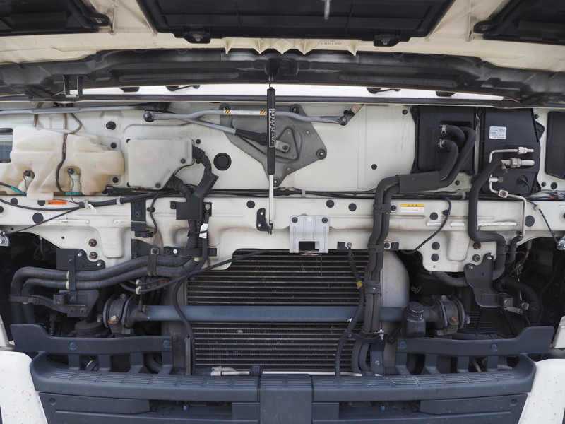 いすゞ ギガ ウイング車 大型 QKG-CYJ77A 年式 H26[写真49]