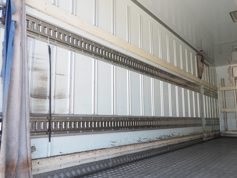 日野 レンジャー 冷凍バン 中型 TKG-FC9JKAG 年式 H25[写真16]