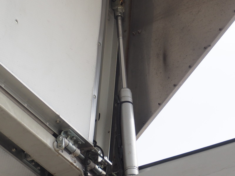 三菱ふそう スーパーグレート ウイング車 大型 QKG-FS55VZ 年式 H24[写真12]