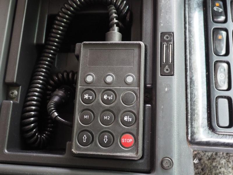 三菱ふそう スーパーグレート ウイング車 大型 QKG-FS55VZ 年式 H24[写真34]