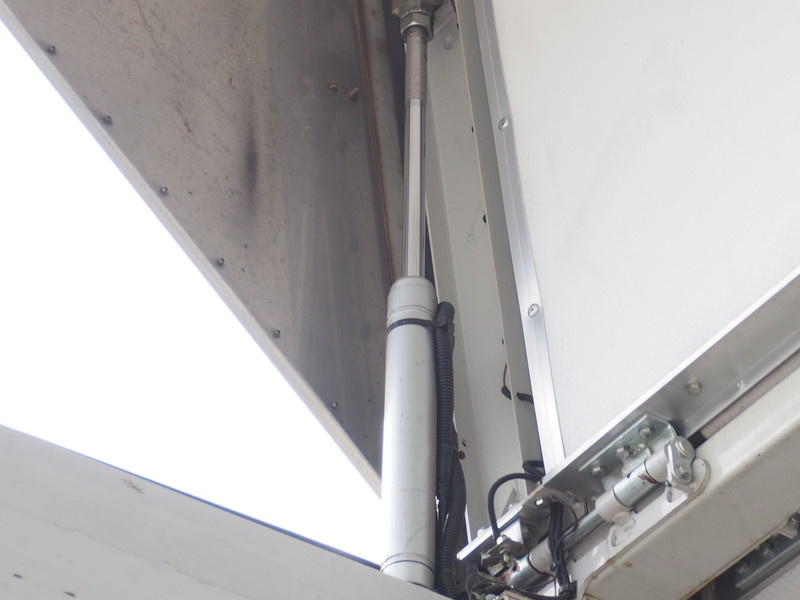 三菱ふそう スーパーグレート ウイング車 大型 QKG-FS55VZ 年式 H24[写真19]