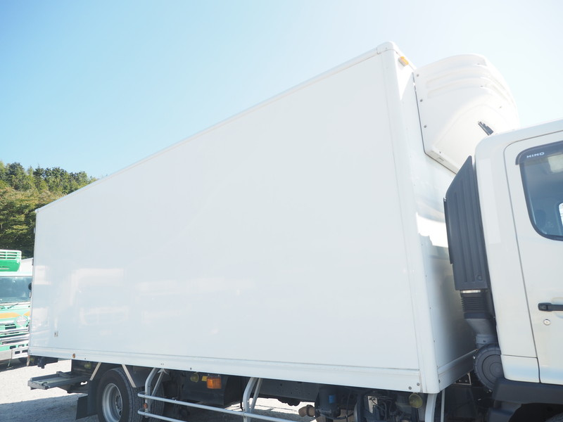 日野 レンジャー 冷凍バン 中型 TKG-FC9JKAG 年式 H25[写真10]