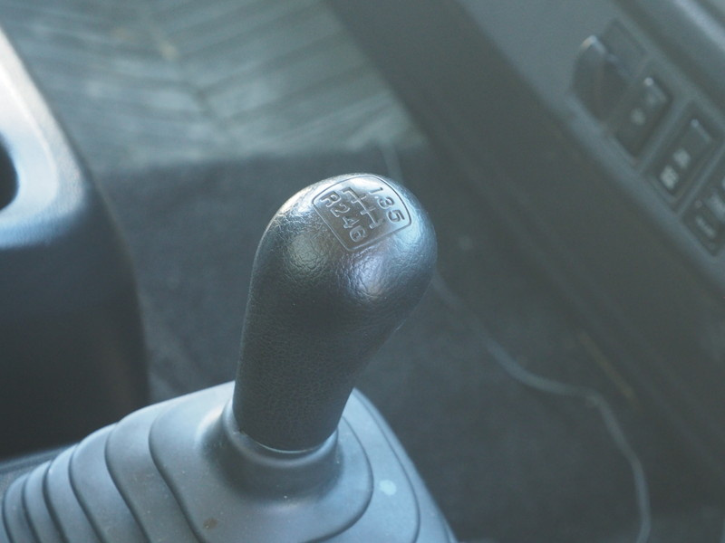 日野 レンジャー 冷凍バン 中型 TKG-FC9JKAG 年式 H25[写真28]