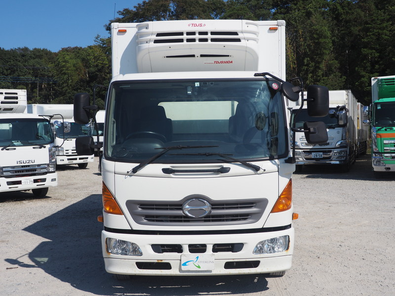 日野 レンジャー 冷凍バン 中型 TKG-FC9JKAG 年式 H26[写真03]