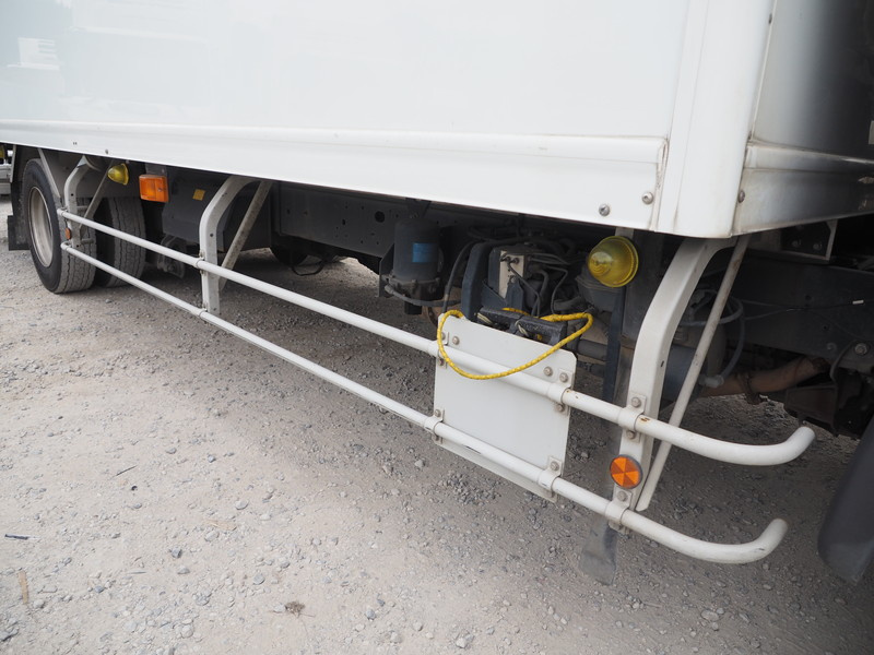 日野 レンジャー 冷凍バン 中型 TKG-FC9JKAG 年式 H25[写真11]