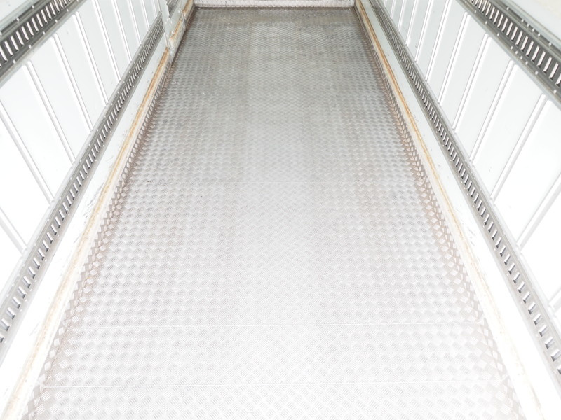 日野 レンジャー 冷凍バン 中型 TKG-FC9JKAG 年式 H25[写真17]