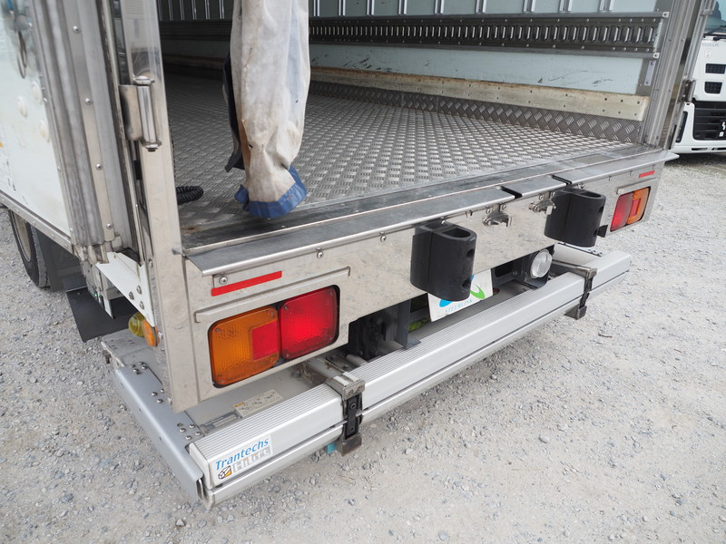 日野 レンジャー 冷凍バン 中型 TKG-FC9JKAG 年式 H25[写真20]