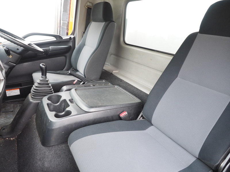 日野 レンジャー 冷凍バン 中型 TKG-FC9JKAG 年式 H25[写真30]