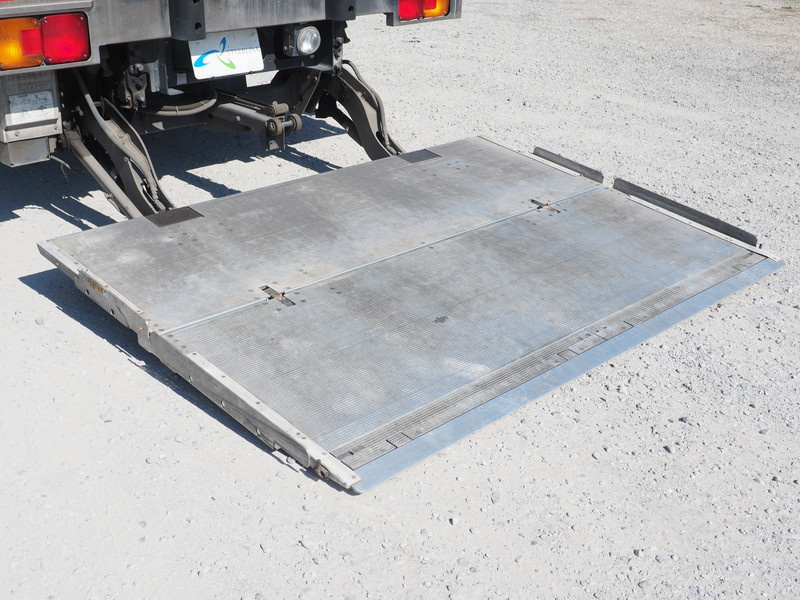 日野 レンジャー 冷凍バン 中型 TKG-FC9JKAG 年式 H25[写真23]