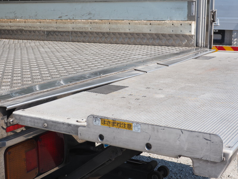 日野 レンジャー 冷凍バン 中型 TKG-FC9JKAG 年式 H26[写真28]