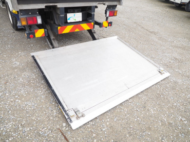 いすゞ エルフ 冷凍バン 小型 TKG-NPR85AN 年式 H26 [写真12]