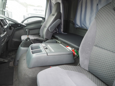 いすゞ フォワード ウイング車 中型 PKG-FRR90T2 年式 H22 [写真36]