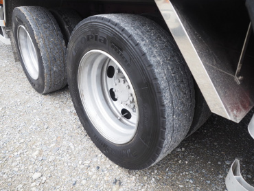 いすゞ ギガ ウイング車 大型 PDG-CYJ77W8 年式 H22 [写真43]