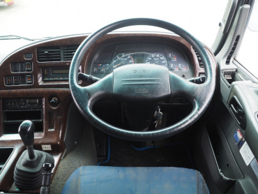 いすゞ ギガ ウイング車 大型 PDG-CYJ77W8 年式 H22 [写真30]