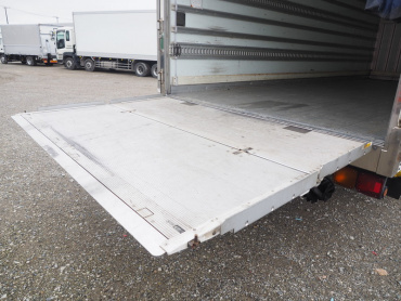 いすゞ フォワード 冷凍バン 中型 TKG-FRR90T2 年式 H25 [写真19]