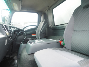 いすゞ フォワード 冷凍バン 中型 TKG-FRR90T2 年式 H25 [写真28]