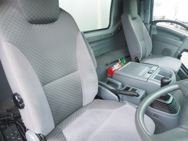 いすゞ フォワード 冷凍バン 中型 TKG-FRR90T2 年式 H25 [写真23]