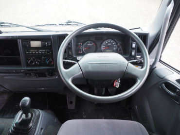 いすゞ フォワード 冷凍バン 中型 TKG-FRR90T2 年式 H25 [写真24]