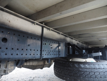 いすゞ フォワード 冷凍バン 中型 TKG-FRR90T2 年式 H25 [写真32]