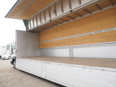 いすゞ ギガ ウイング車 大型 QKG-CYJ77A 年式 H25 [写真18]