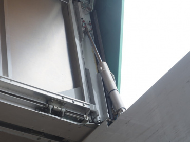 いすゞ ギガ ウイング車 大型 QKG-CYJ77A 年式 H25 [写真11]