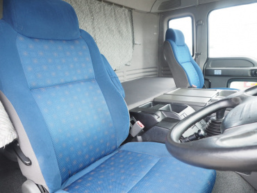 いすゞ ギガ ウイング車 大型 QKG-CYJ77A 年式 H25 [写真29]