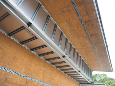 日野 グランドプロフィア ウイング車 大型 BDG-FW1EXYG 年式 H22 [写真16]