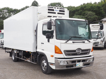 日野 レンジャー 冷凍バン 中型 SKG-FD9JKAA 年式 H23 [写真04]